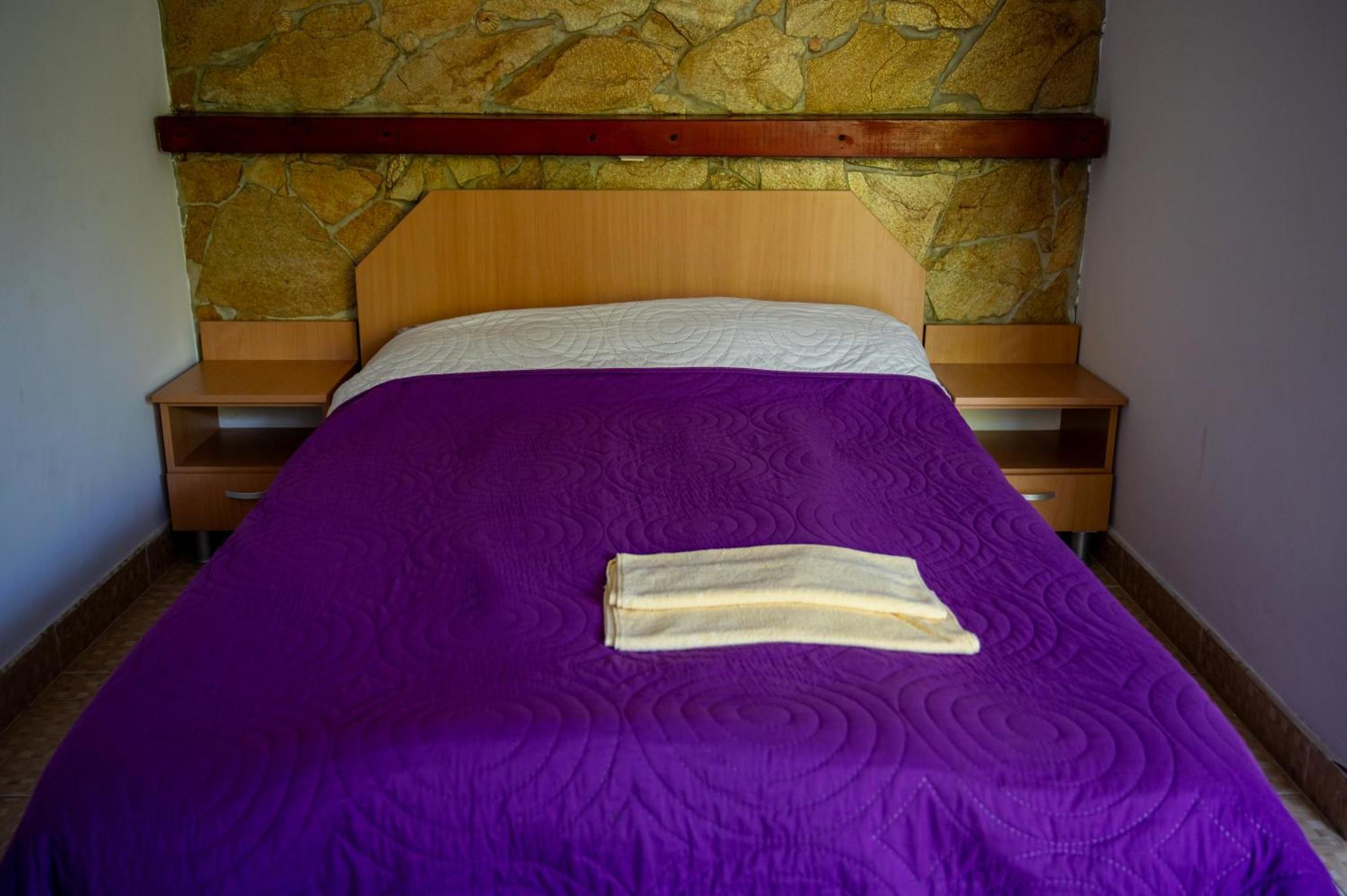 Hotel Casa La Dinamo Două Mai Esterno foto
