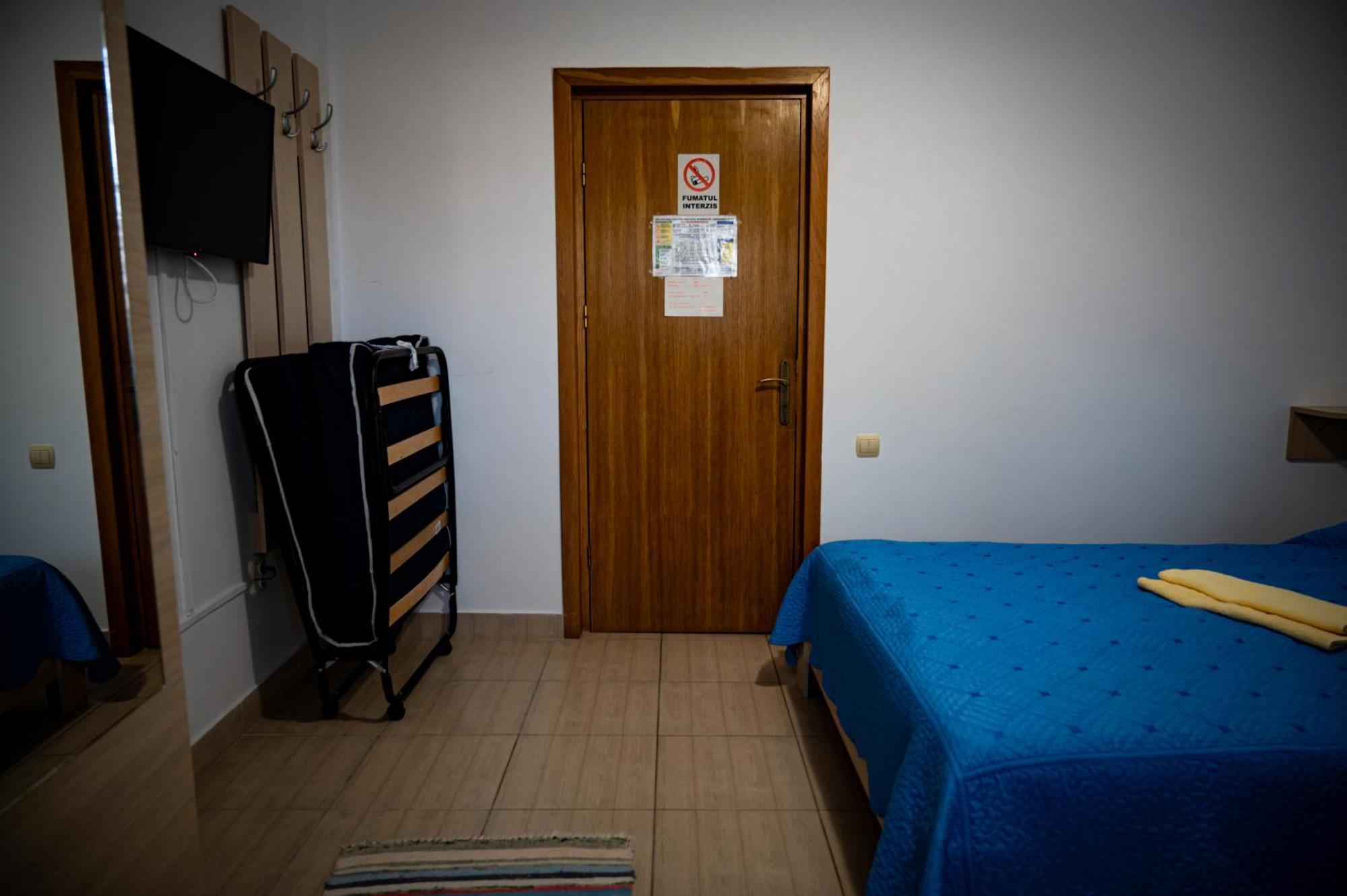 Hotel Casa La Dinamo Două Mai Esterno foto
